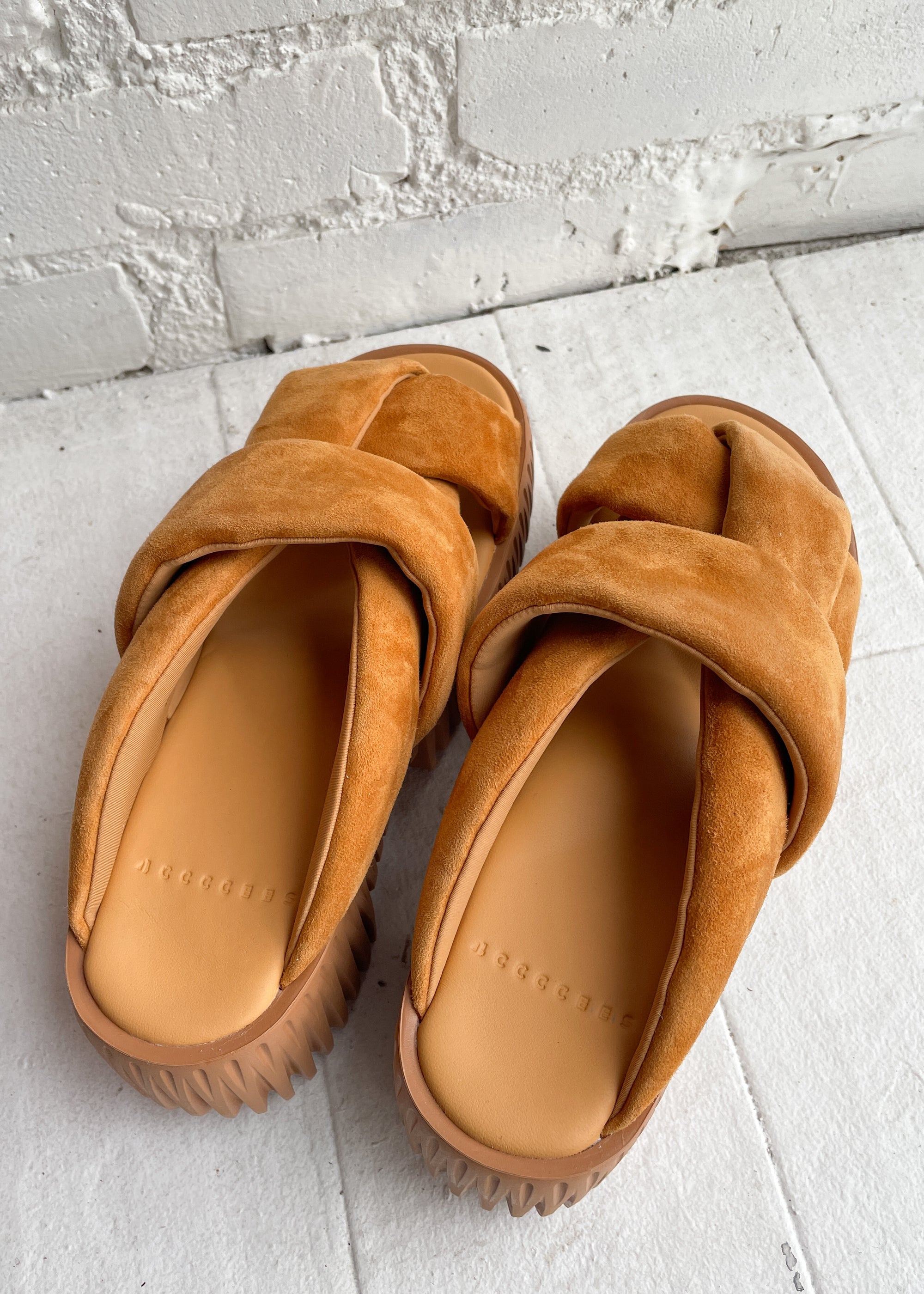 Plia Semo Shoes
