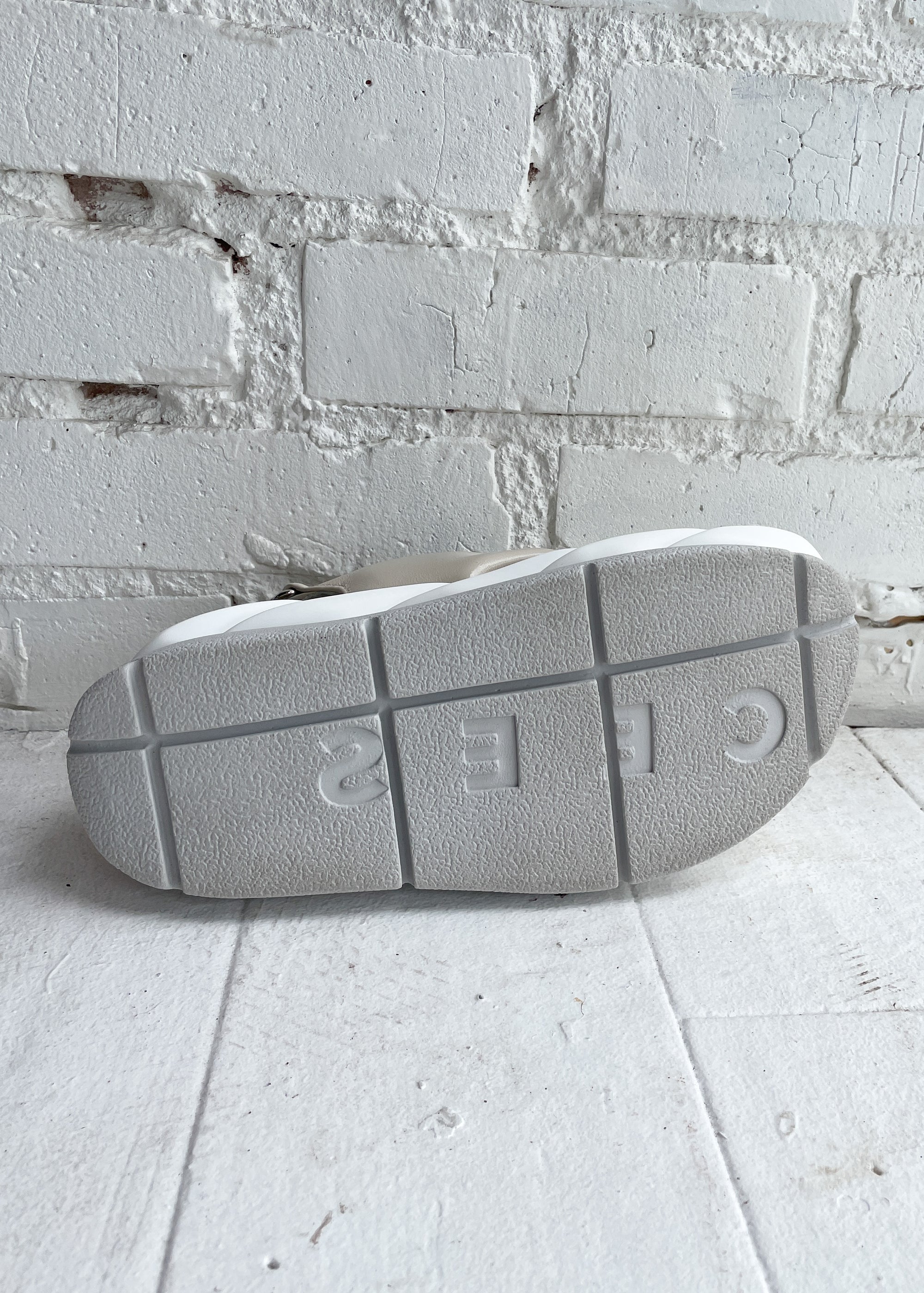 Mellow Mana Shoes