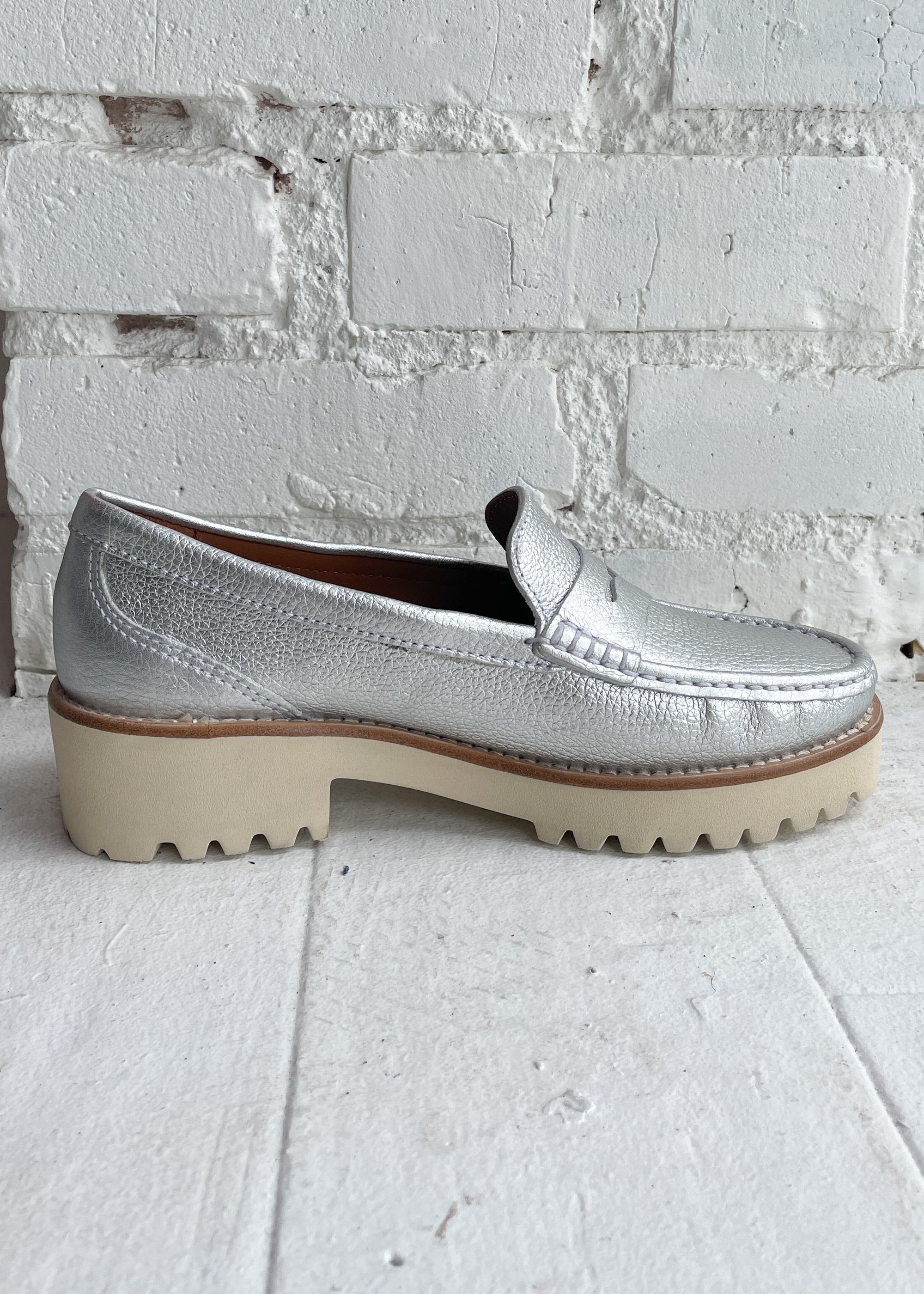 Carrera Loafer
