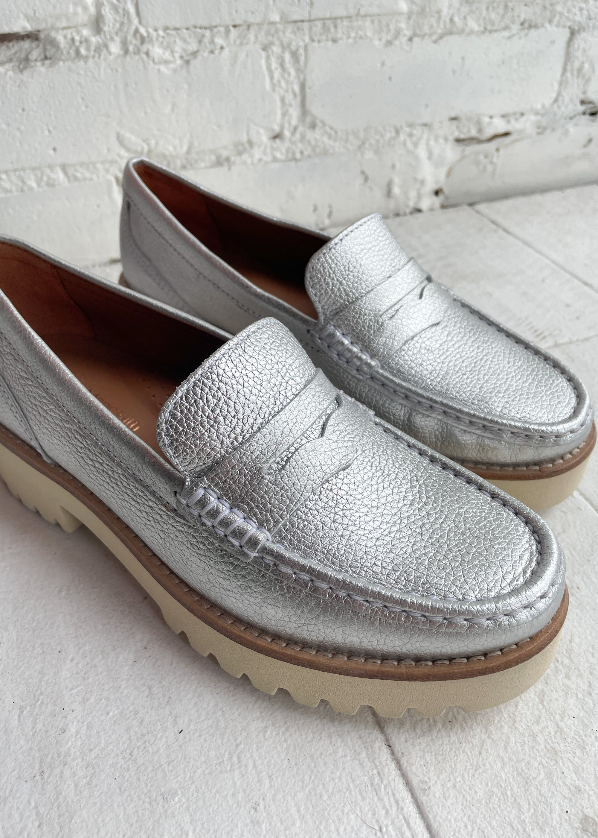 Carrera Loafer
