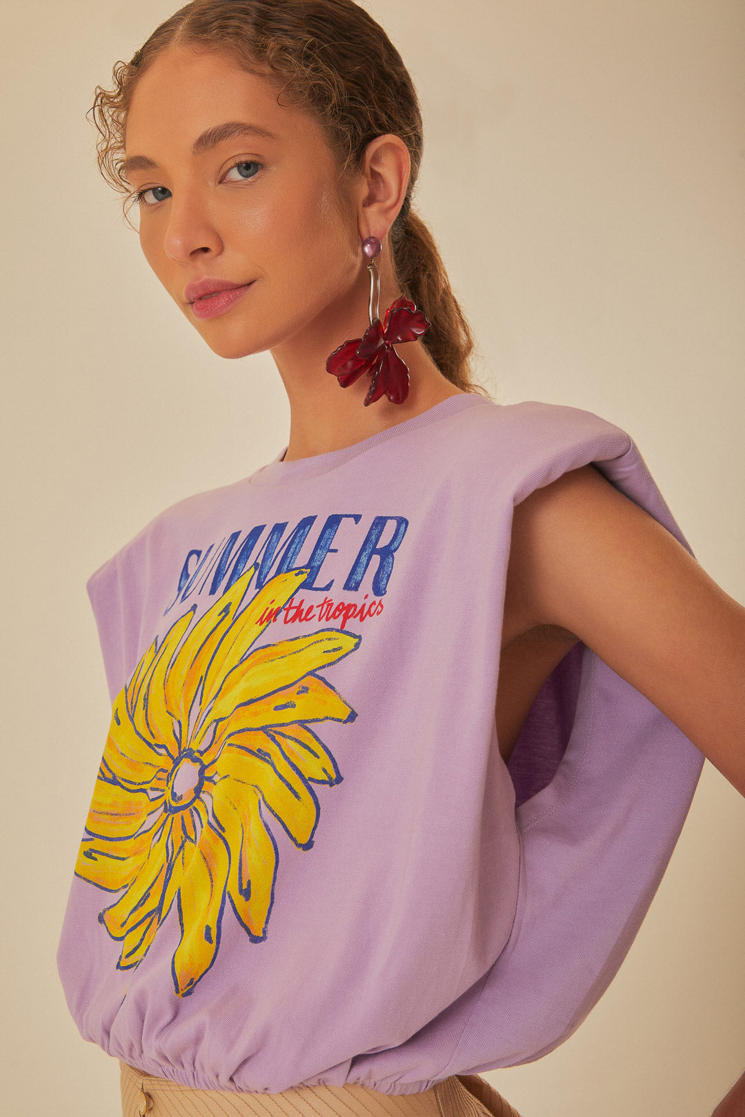 Summer in the Tropics Shoulder Pads Muscle TEE